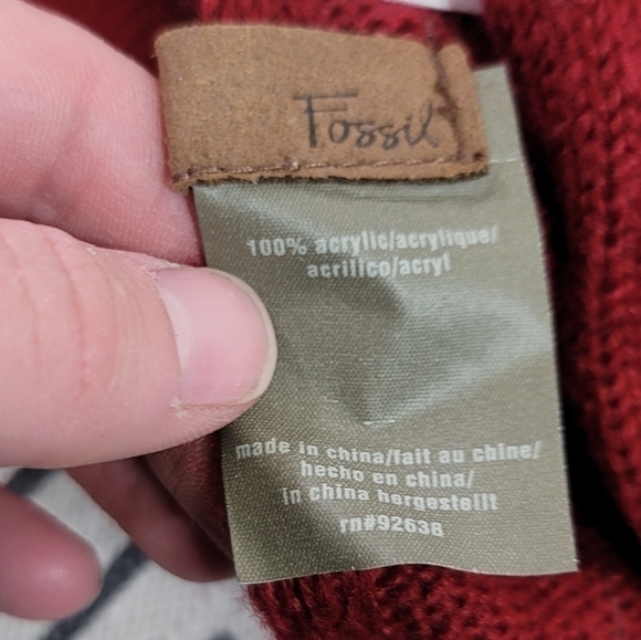 FOSSIL RED INFINITY SCARF - Picture 4 of 7